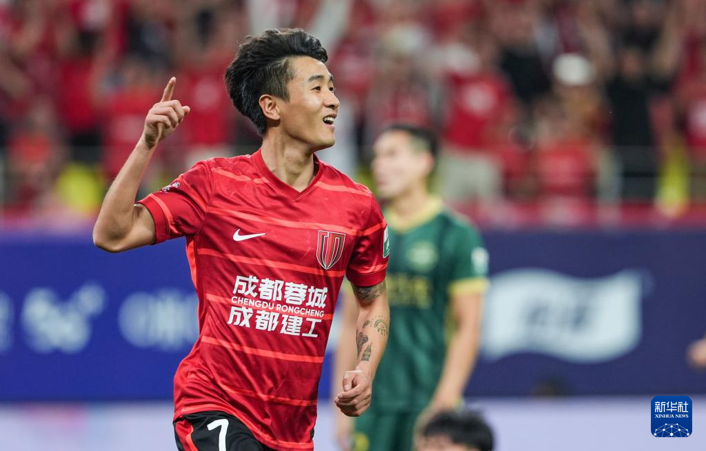 ayx-成都蓉城迎欧联关键赛,今晨复出首秀,管理层满意,训练强度明显提升(成都五环路施工中标单位)